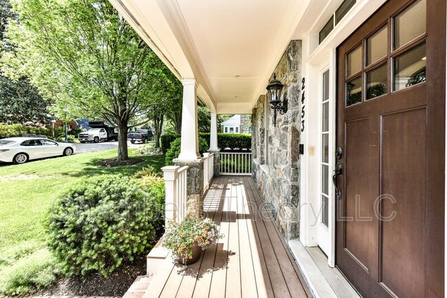 Photo - 2453 N Jefferson St