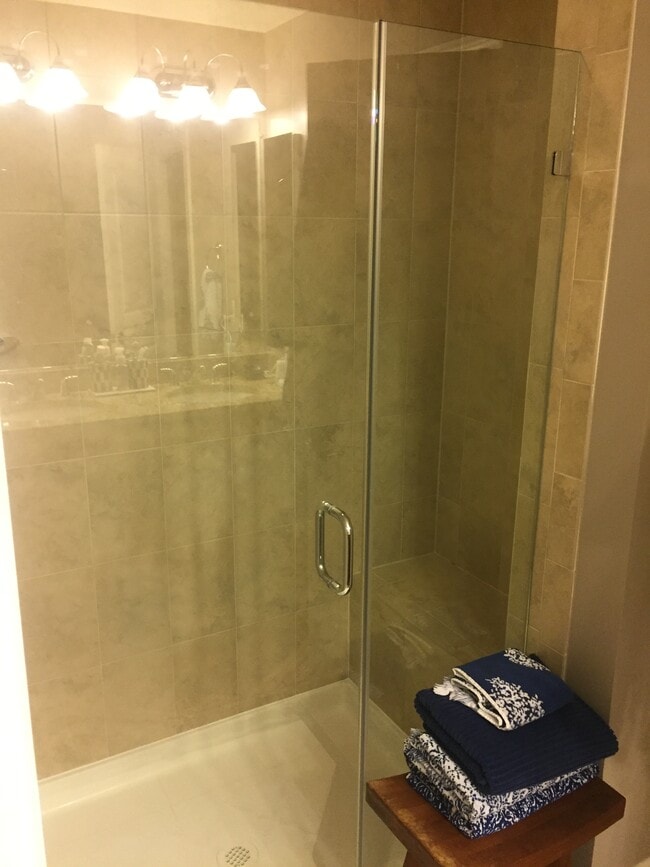 Photo - 6193 Royal Crest Ln