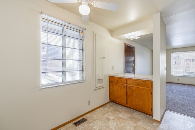 2BR, 1BA - 700SF - Kitchen - 353 E 13th Ave
