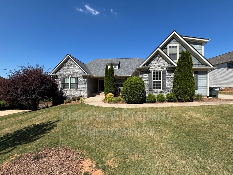 Photo - 100 Sawbriar Ct