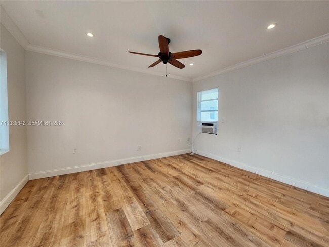 Building Photo - 320 New York St Unit 1