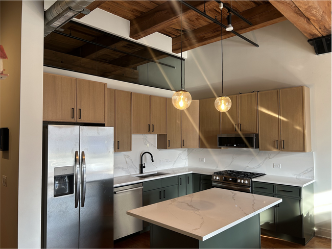 Cocina recién renovada - 770 W Gladys Ave Unidad 503