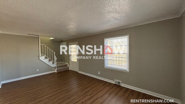 Photo - 1526 Railton Rd