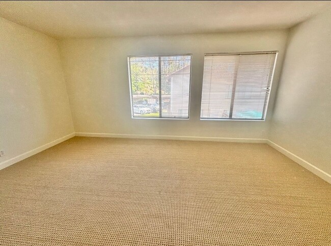 Photo - 2 bedroom 1.5 bath condo in Cedar Glen Unit 320 -