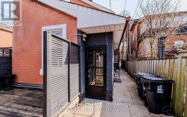 Photo - 538 Roxton Rd