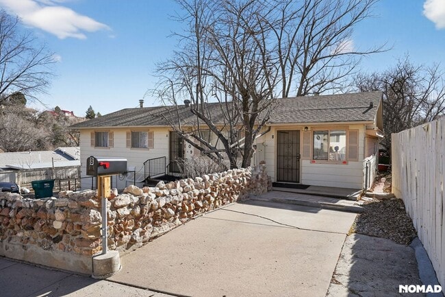 Photo - 2509 Royalty Ct