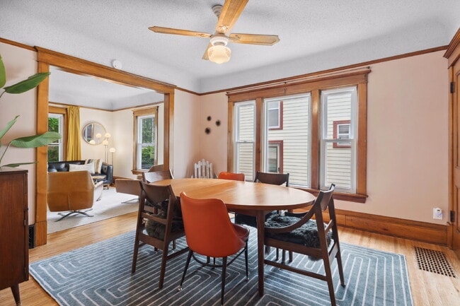 Photo - 3932 Garfield Ave