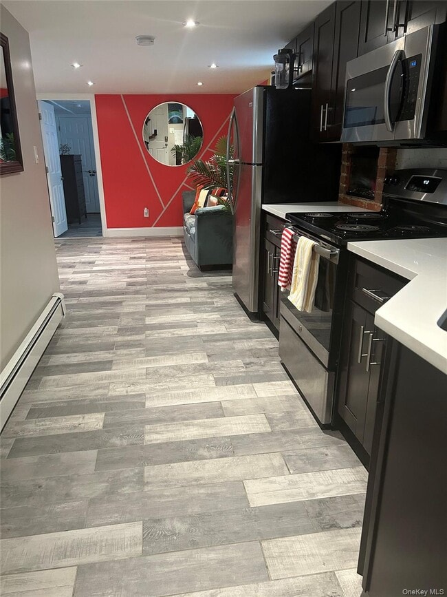 Building Photo - 2897 Harrington Ave Unit Lower