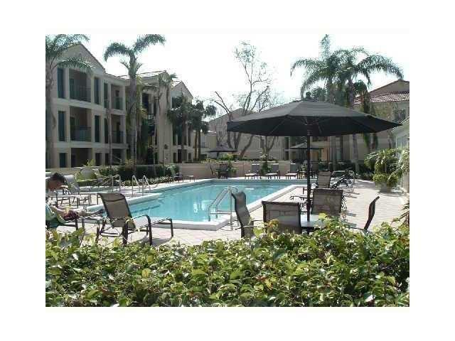 Photo - 833 Riverside Dr Unidad 824
