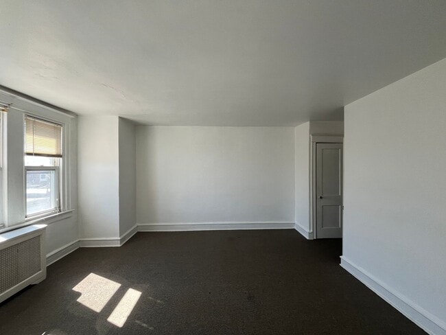 Photo - 7220 Marsden St