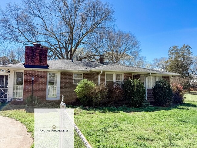 Building Photo - Modern Updates with a Fun, Retro Vibe!