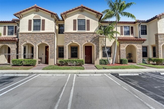 Photo - 3217 SE 4th St Townhome