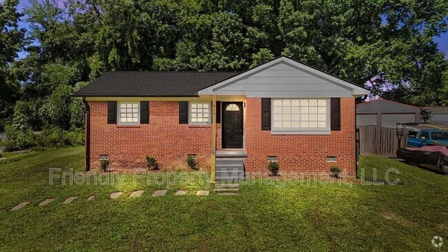 Building Photo - 906 Beaumont Ave Rental