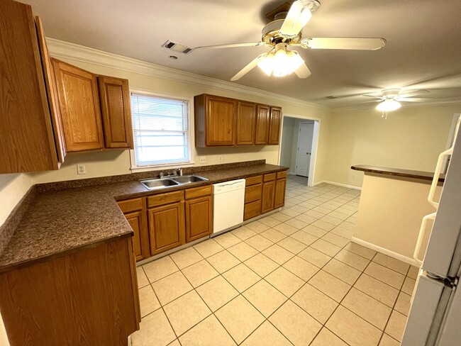 Five Points 5br House - FALL 2026 PRELEASE - Five Points 5br House - FALL 2026 PRELEASE