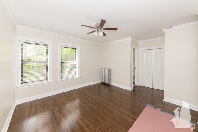 Building Photo - 915 W Waveland Ave Unit 2 Rental