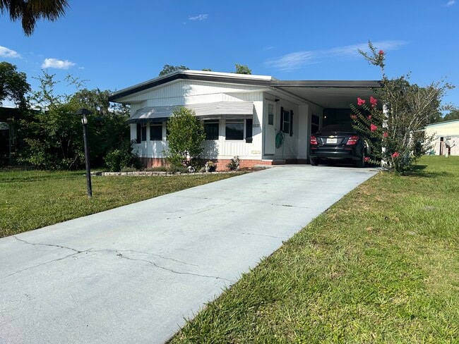 Building Photo - 5533 Williamsburg Ln