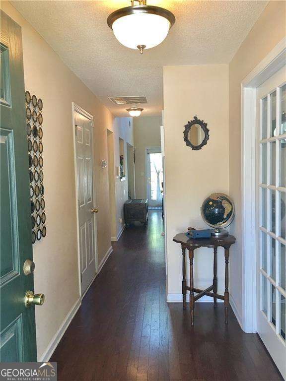 Photo - 1634 Charleston Walk SE