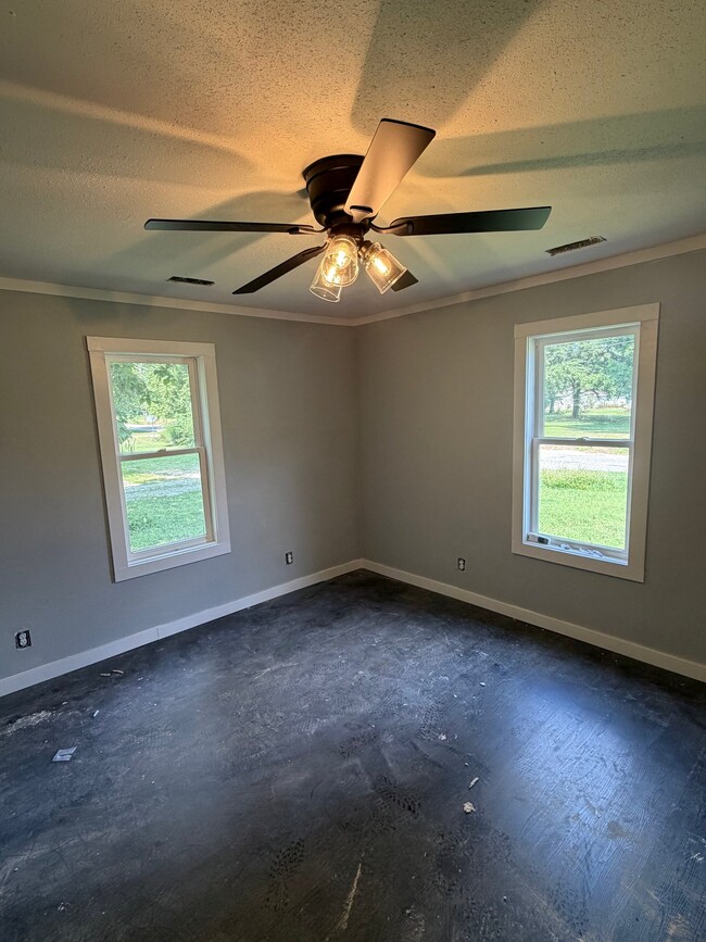 Photo - 126 9th St NW