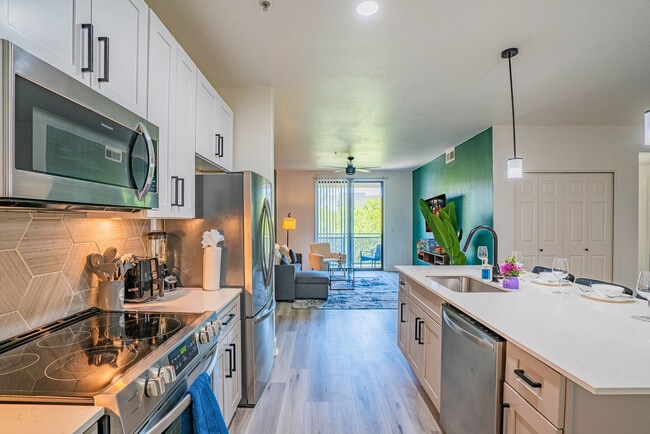 Photo - 6610 N 93rd Ave Unidad ID1263196P