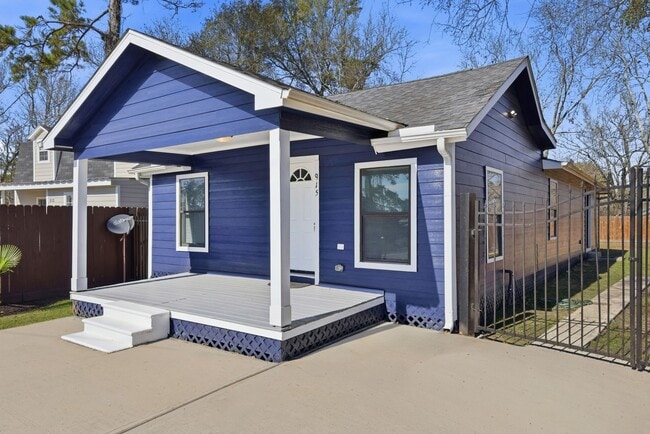 Building Photo - 915 Nevell St