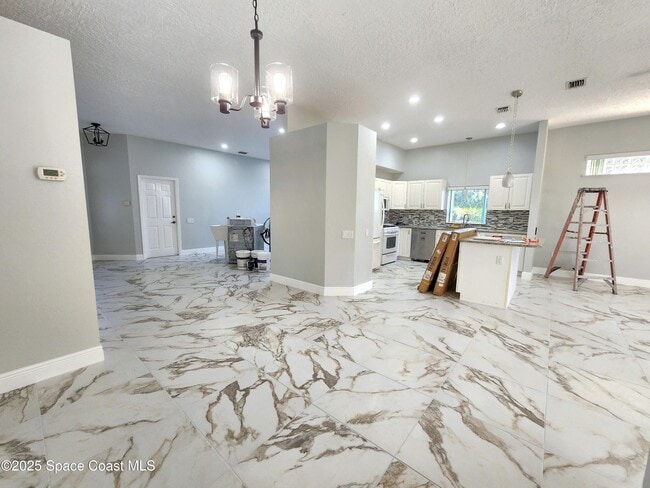 Photo - 501 Carmel Dr