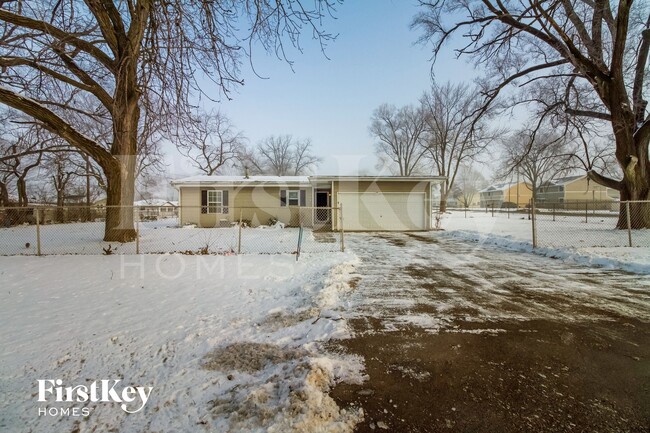 Building Photo - 394 Sherman Ave