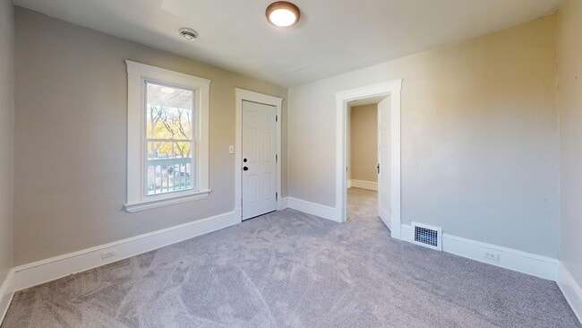 Photo - 7408 Dudley Ave Unidad Up