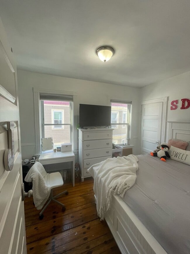 Photo - 624 Smith St Unit 624 Smith #2
