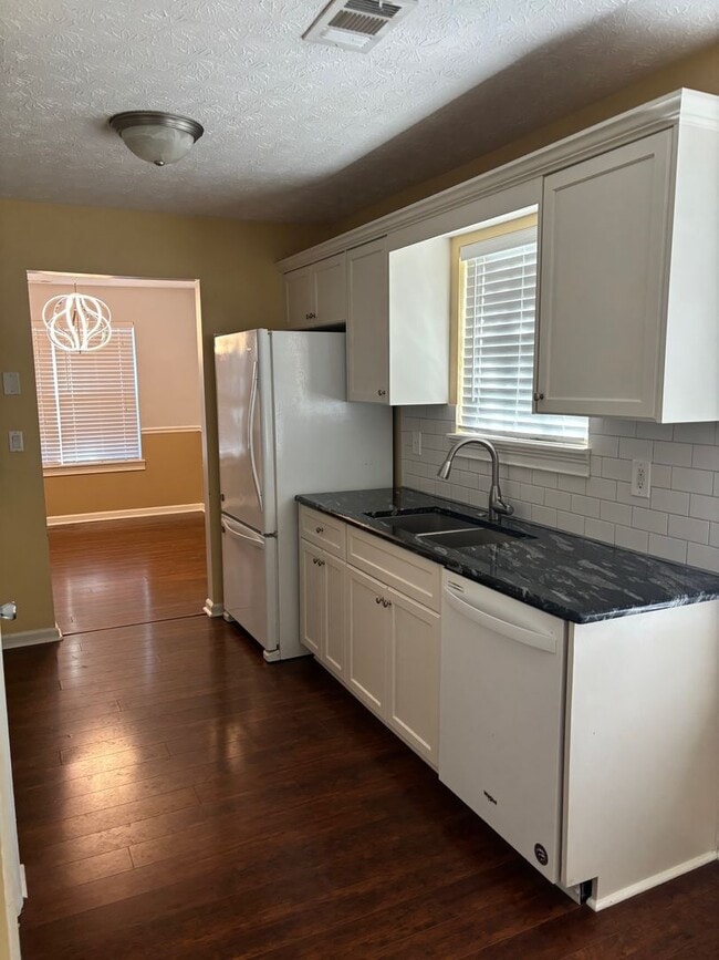 Photo - Updated 3/2 Brick Ranch In Grovetown - Available Now!