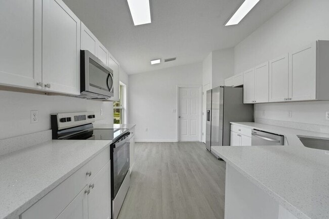 Photo - 528 Drayton Rd