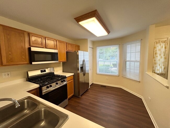 Photo - 2300 Woodside Dr