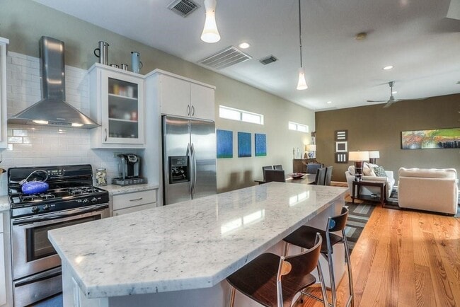 Photo - 4312 Floyd St Unidad C