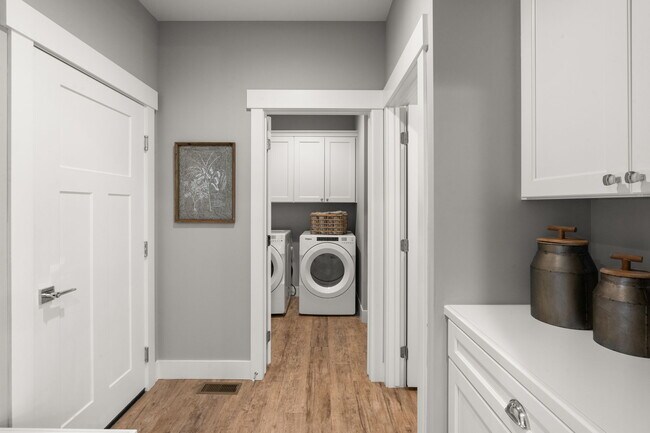 Photo - 1516 Wild Bill Way