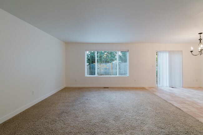 Photo - 2805 Alyssa Ct SE