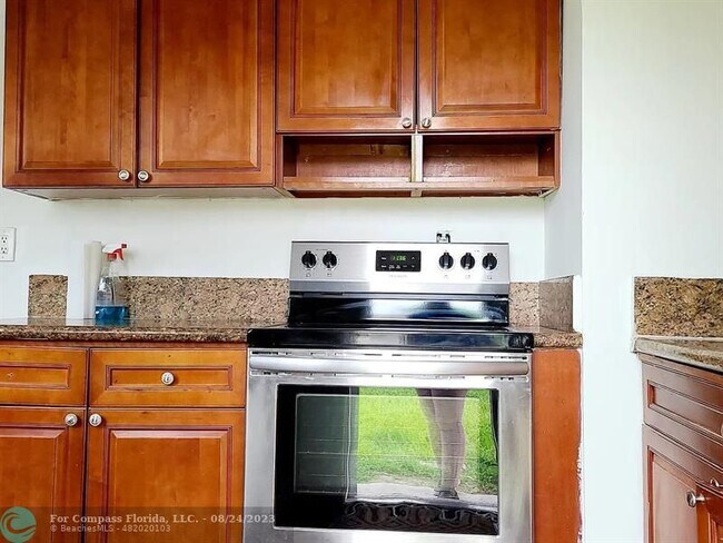 Photo - 10850 SW 221st St Rd