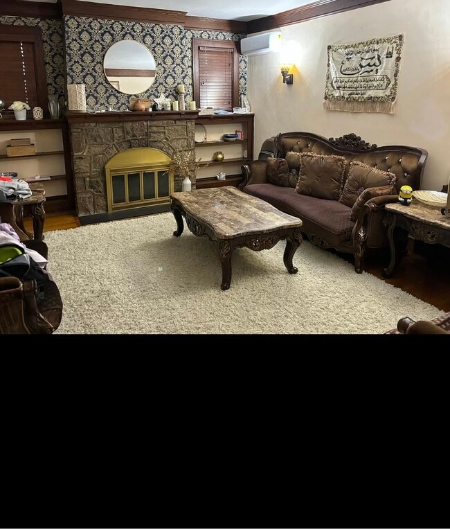 Photo - 8337 Charlecote Rdg