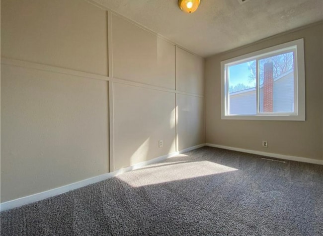 Photo - 3440 Easton Blvd