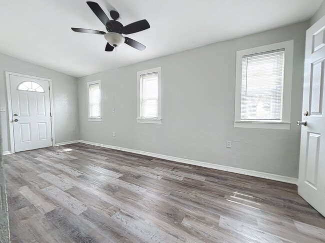 Photo - 1800 N 12th St