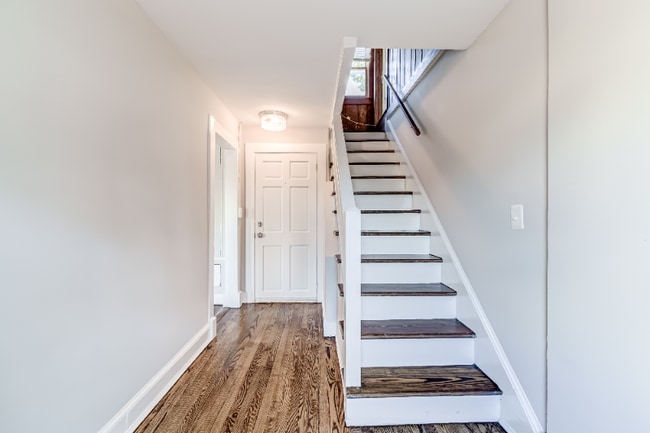 Photo - 206 Loudoun St SW Unit 4