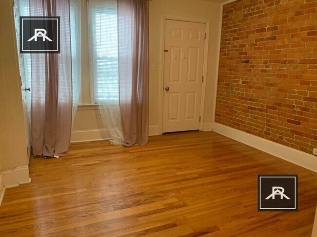 Photo - 3 bedroom in Brookline MA 02446 Unit 4