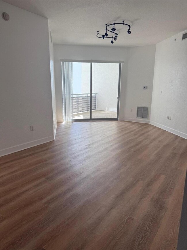 Photo - 1830 Radius Dr Unit 1220