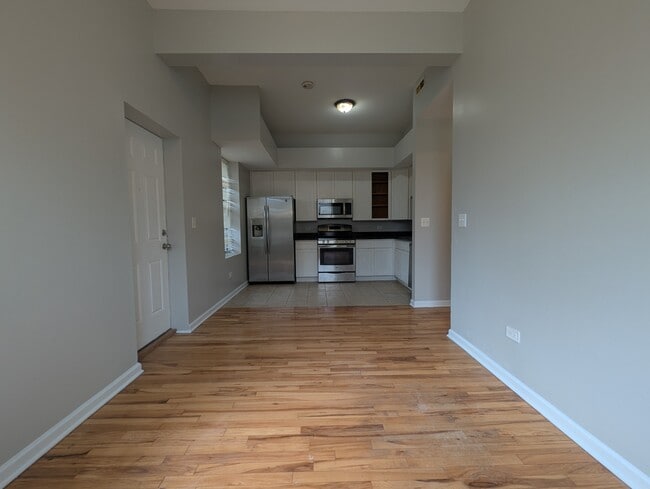 Building Photo - 5417 S Carpenter St Unit 5417-1