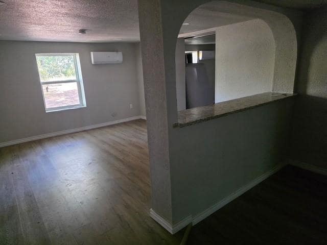Photo - 147 Walnut Rd