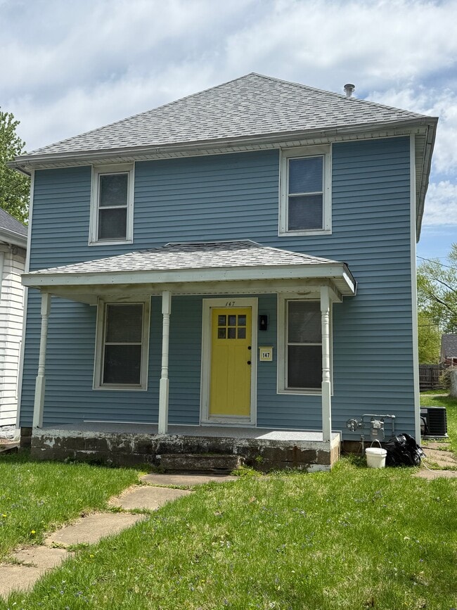 Building Photo - 147 15th St