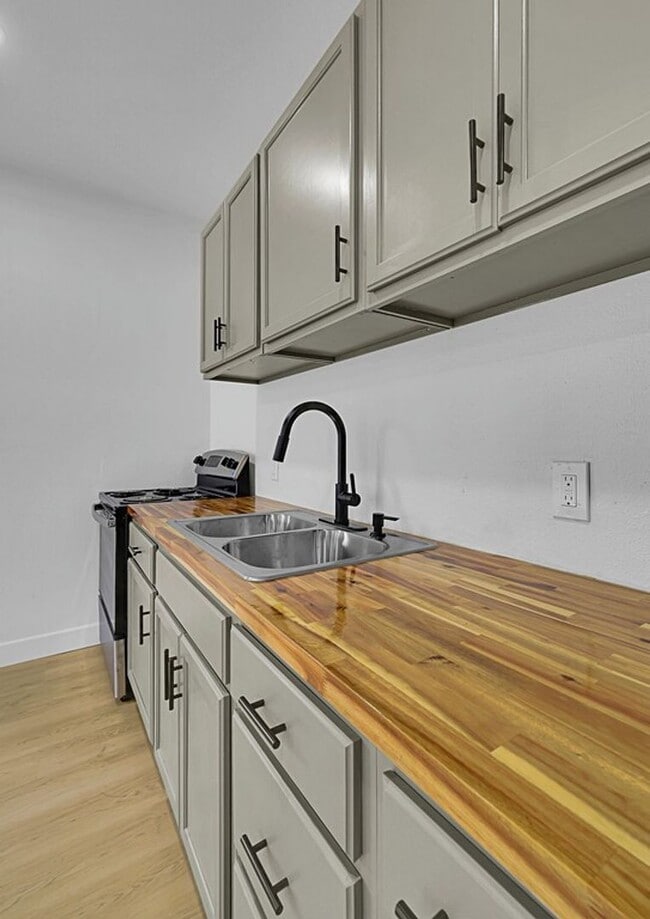 Photo - Newly Remodeled 4BD 2BA Home in Waco