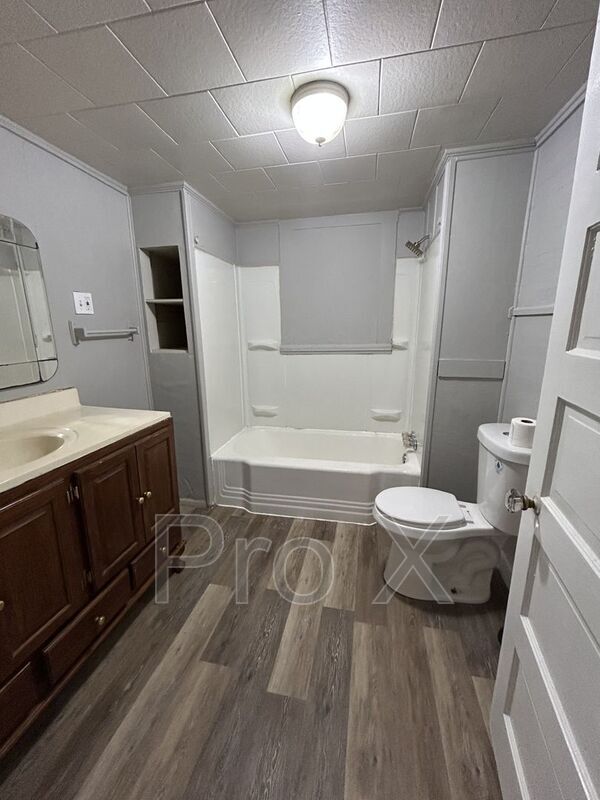Photo - 209 S Jefferson St