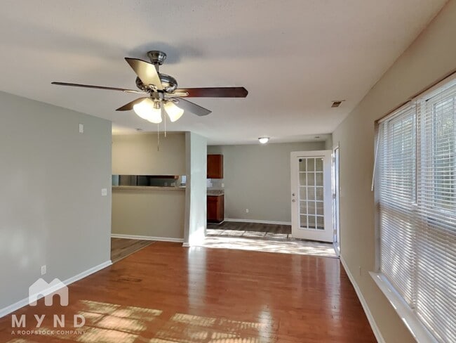 Photo - 10922 Olde English Dr