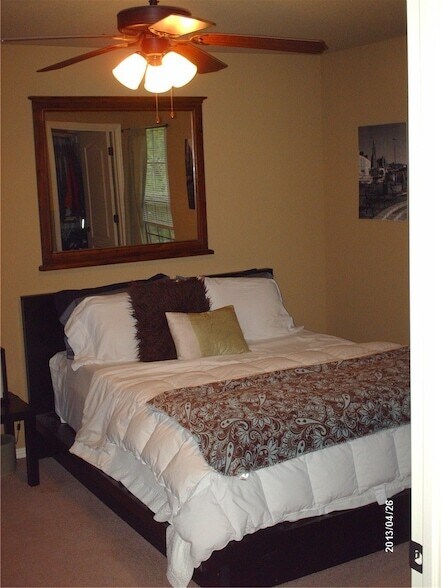 Photo - 2624 N Valencia Ave