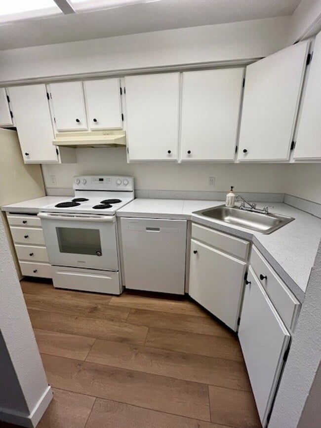 Photo - 1325-1327 Grant St Unidad 1327