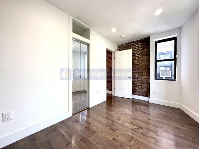 Photo - 4 St Nicholas Terrace Unit 7